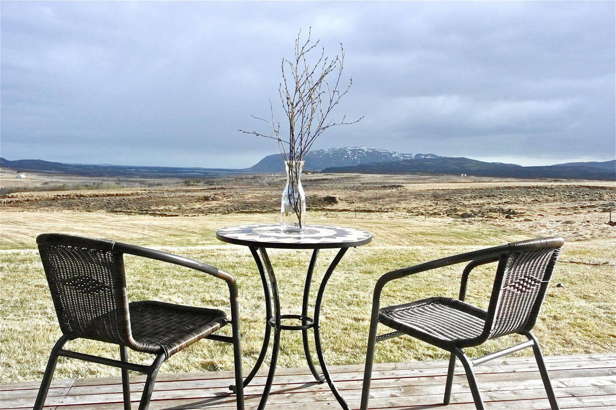 Borealis Hotel Ulfljotsvatn Exterior photo