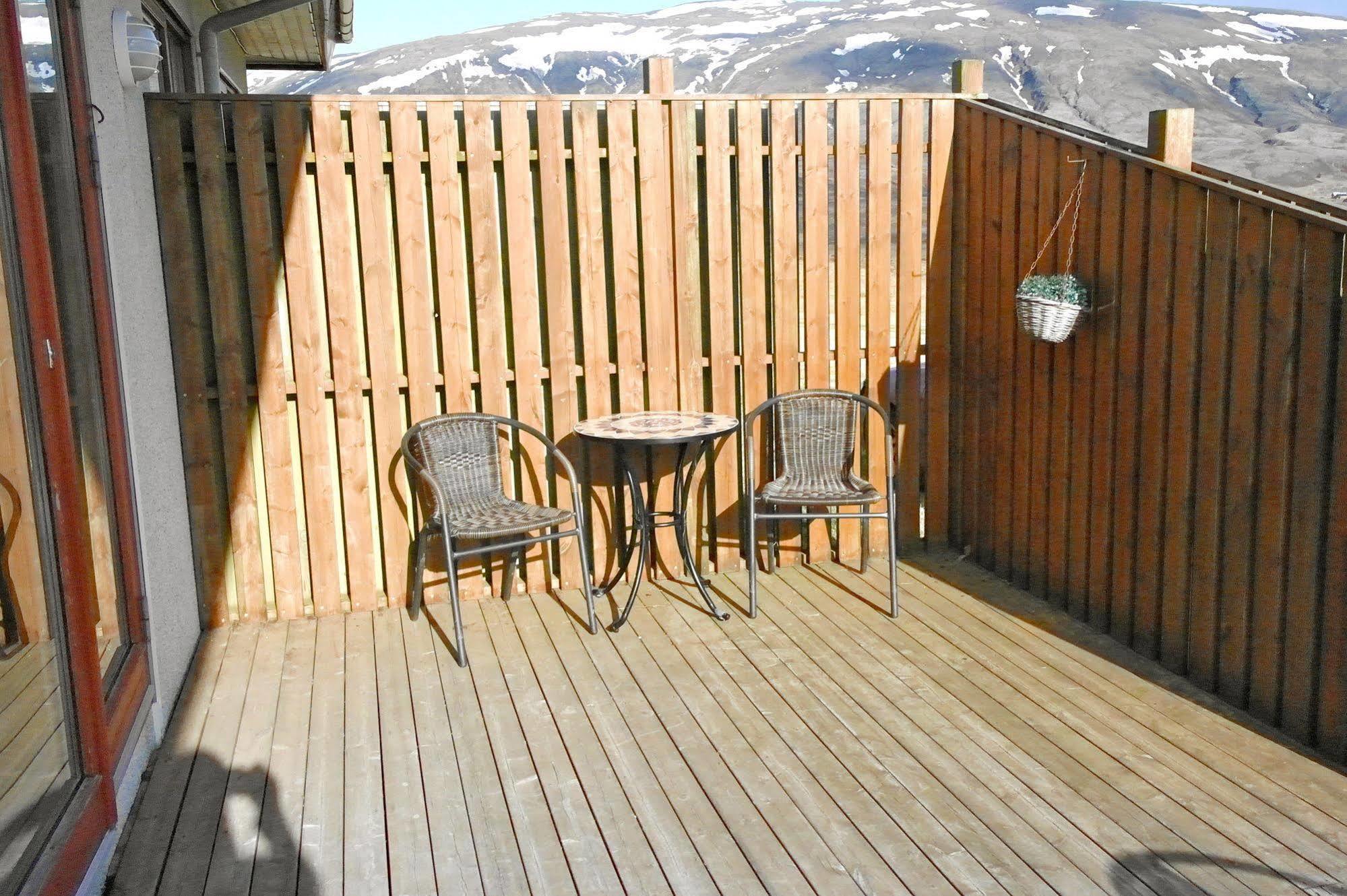 Borealis Hotel Ulfljotsvatn Exterior photo